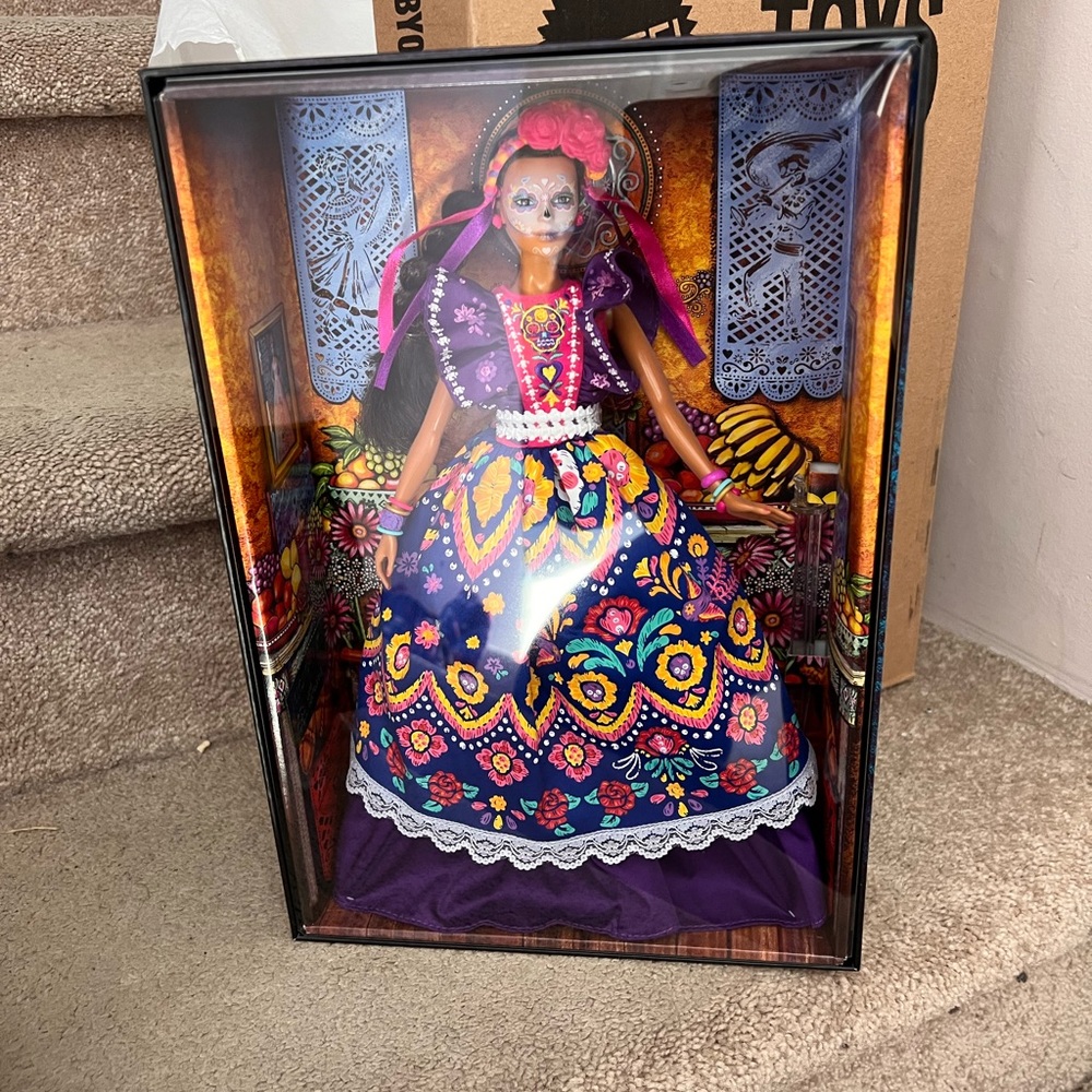 Barbie signature 2022 Día De Muertos Doll new in box!